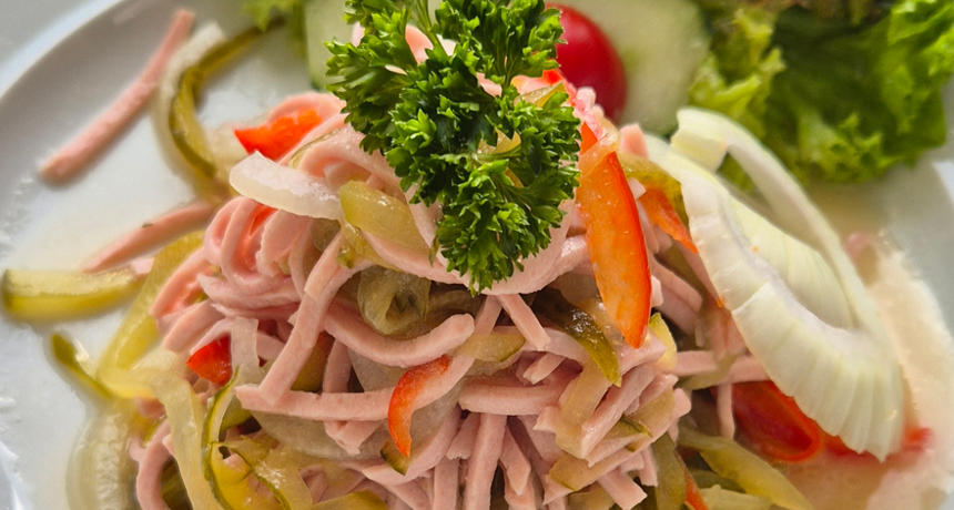 Restaurant DUFKE Hausgemachter Wurstsalat